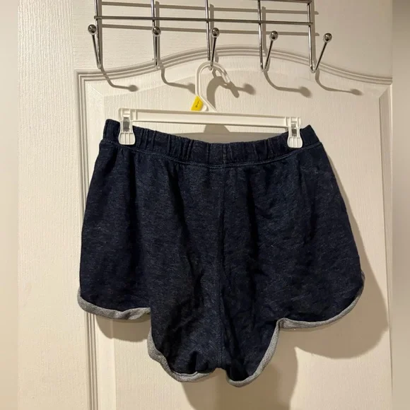 H&M Shorts - Picture 4 of 4